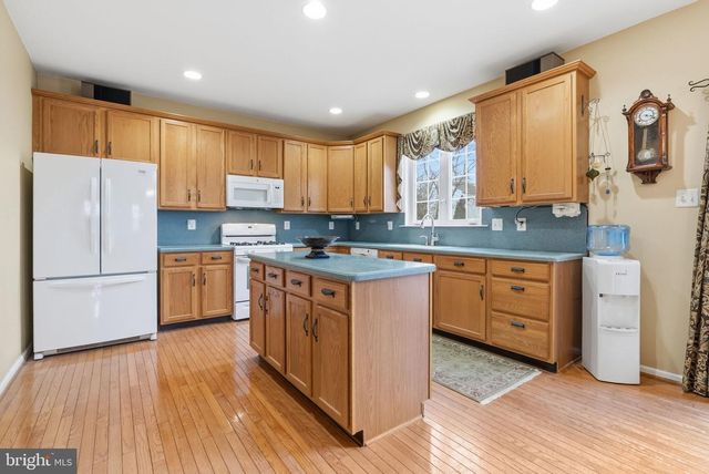 12 ELLIOT CT, Royersford, PA 19468