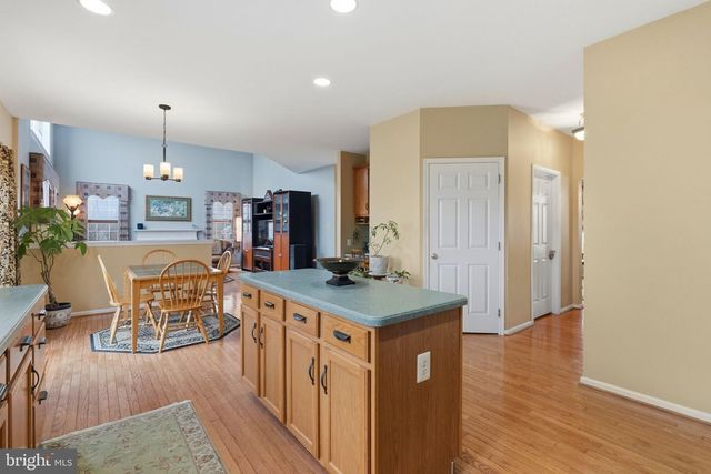 12 ELLIOT CT, Royersford, PA 19468