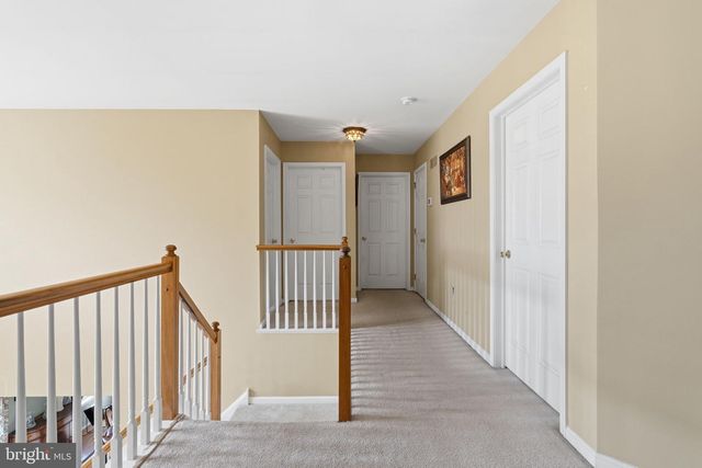 12 ELLIOT CT, Royersford, PA 19468