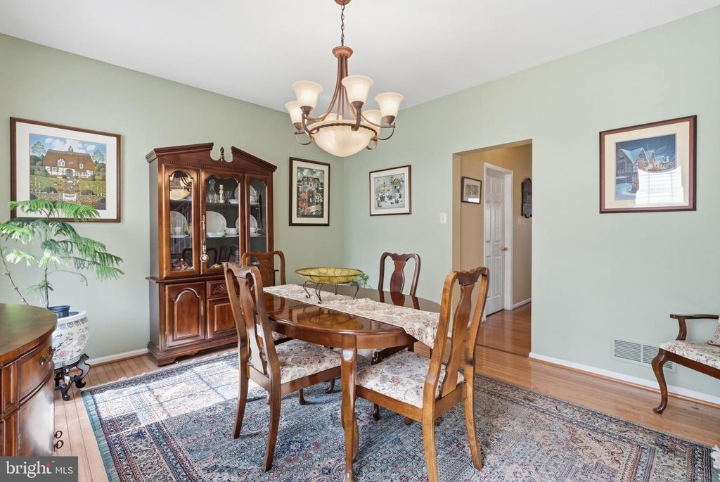 Image 9 of property listing at 12 ELLIOT CT, Royersford, PA 19468