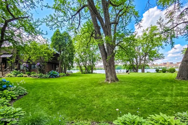 31 Riverside Avenue, Rensselaer, NY 12144