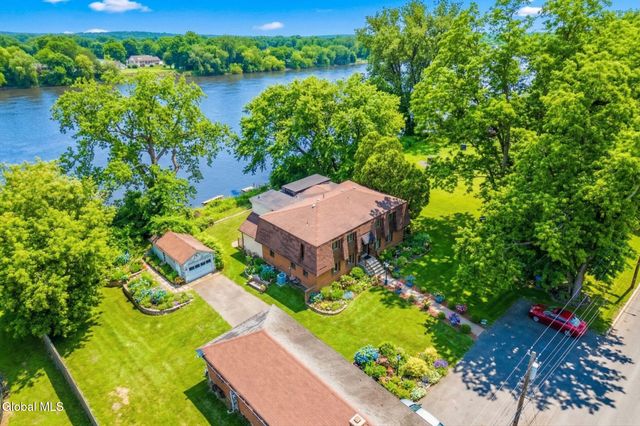 31 Riverside Avenue, Rensselaer, NY 12144