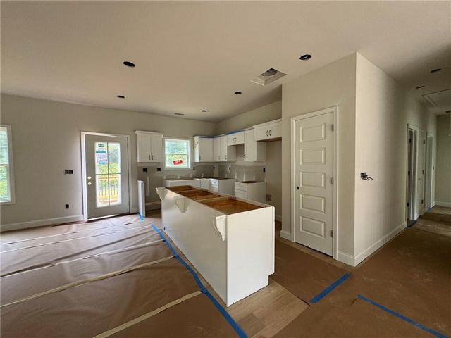 326 Dylan Way, Mcdonough, GA 30252