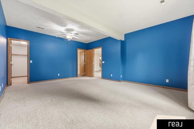 10620 S 213 Street, Gretna, NE 68028
