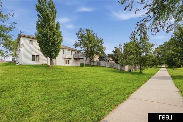 10620 S 213 Street, Gretna, NE 68028