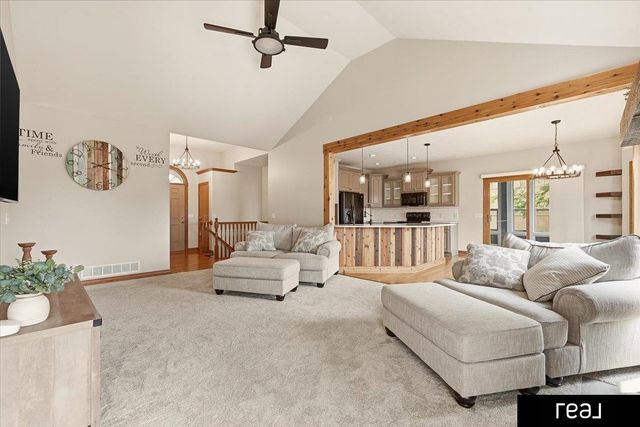 10620 S 213 Street, Gretna, NE 68028