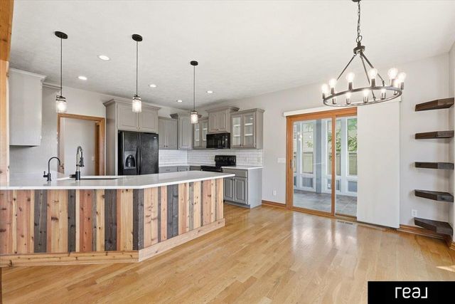 10620 S 213 Street, Gretna, NE 68028