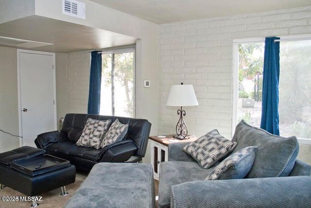 8450 E Old Spanish Trl Apt 130, Tucson, AZ 85710