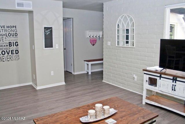 8450 E Old Spanish Trl Apt 130, Tucson, AZ 85710