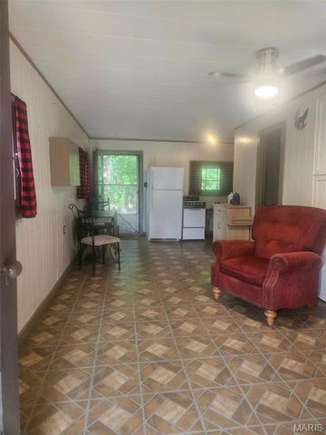 10209 Thunder Road, Richwoods, MO 63071