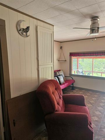 10209 Thunder Road, Richwoods, MO 63071