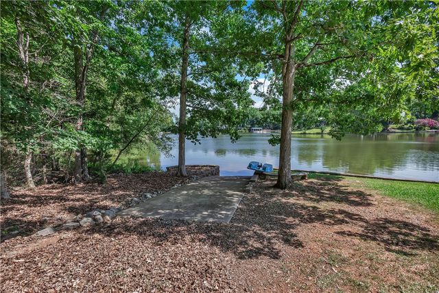 54 Voyles Road, Abbeville, SC 29620