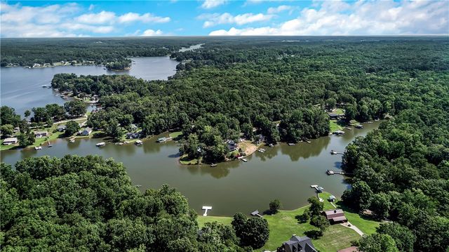 54 Voyles Road, Abbeville, SC 29620