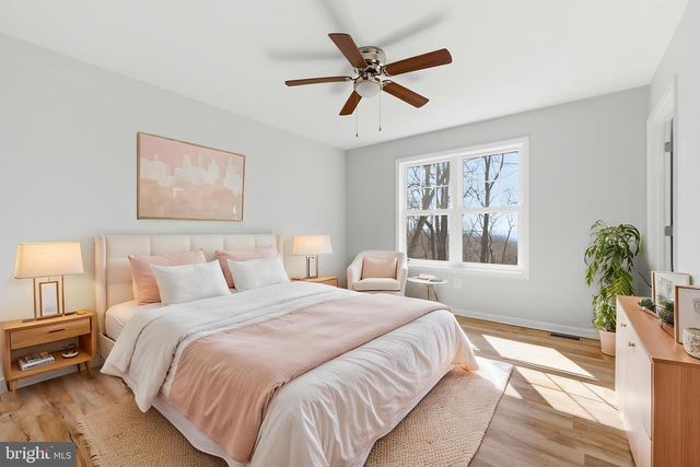 210 GAYLES, Front Royal, VA 22630