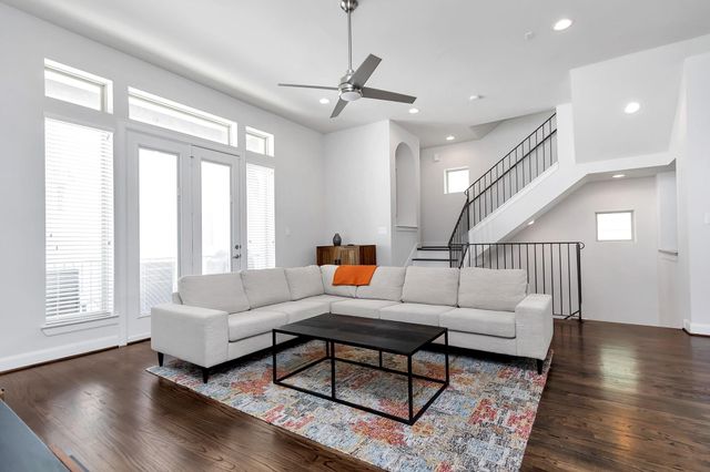 1221 Bonner Street, Houston, TX 77007