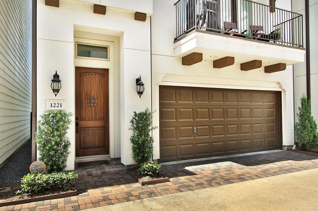 1221 Bonner Street, Houston, TX 77007