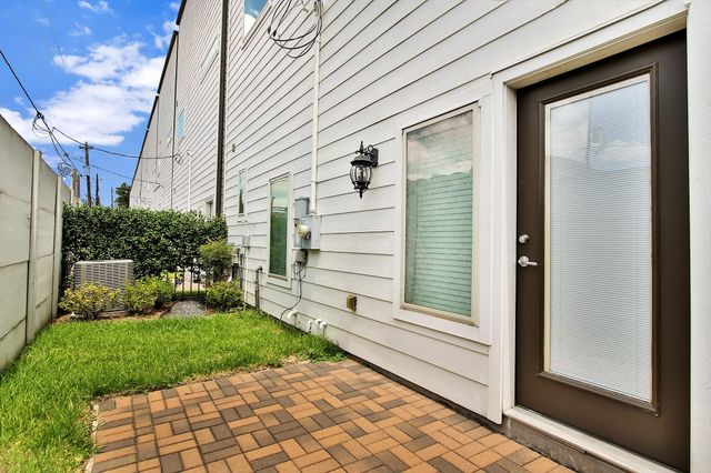 1221 Bonner Street, Houston, TX 77007