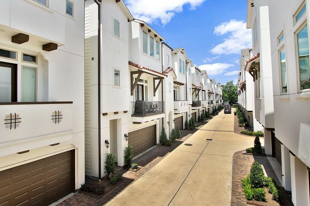 1221 Bonner Street, Houston, TX 77007