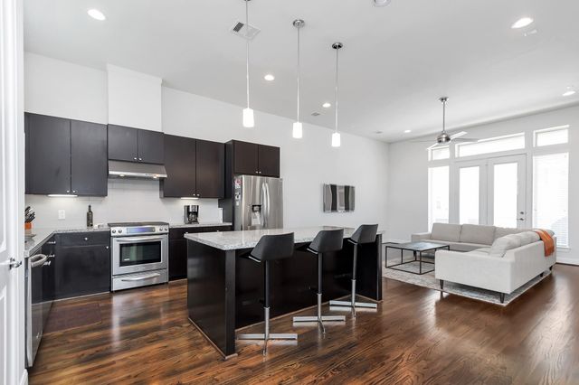 1221 Bonner Street, Houston, TX 77007