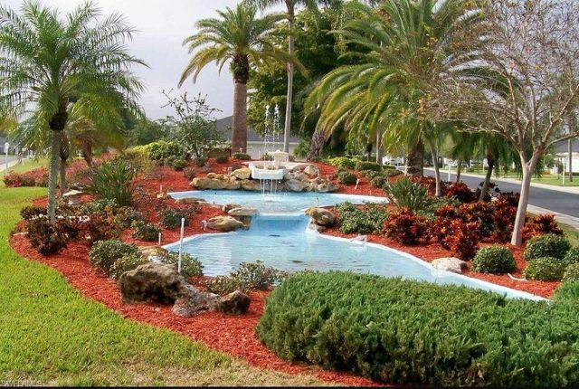 1279 Hazeltine DR, Fort Myers, FL 33919