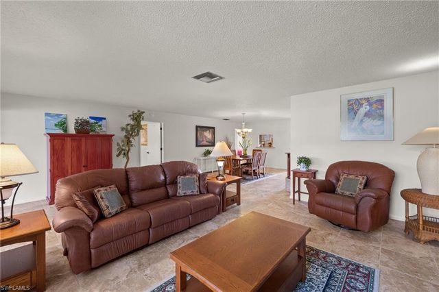 1279 Hazeltine DR, Fort Myers, FL 33919
