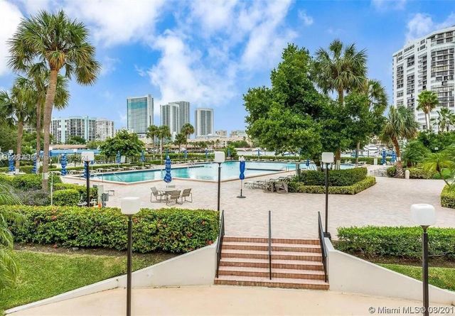 2500 Parkview Drive 412, Hallandale Beach, FL 33009