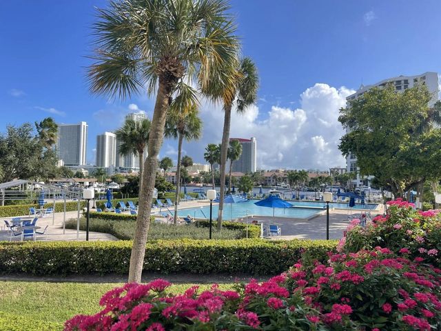 2500 Parkview Drive 412, Hallandale Beach, FL 33009