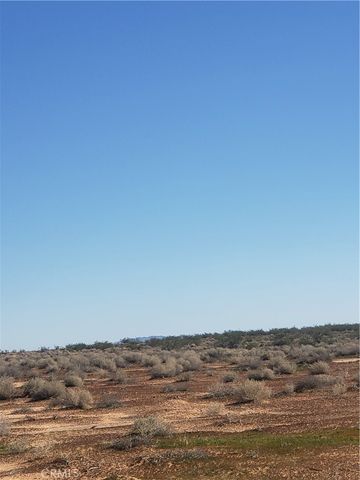 9 Pipeline Road, Boron, CA 93516