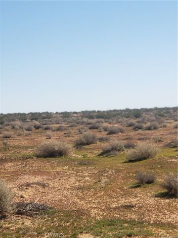 9 Pipeline Road, Boron, CA 93516