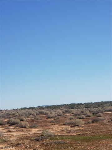 9 Pipeline Road, Boron, CA 93516