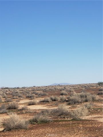 9 Pipeline Road, Boron, CA 93516