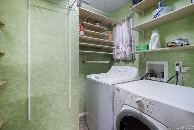 1415 Longhorn, Floresville, TX 78114