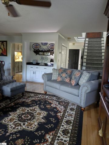 11 Spring View Lane, Taylors, SC 29687
