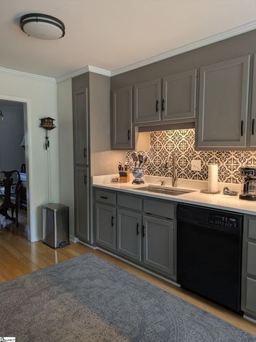 11 Spring View Lane, Taylors, SC 29687