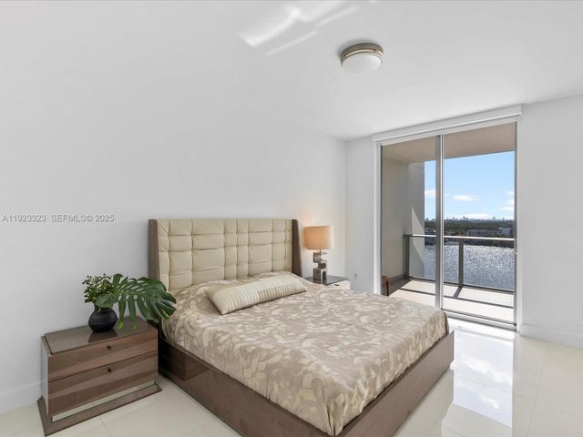 17111 Biscayne Boulevard 1104, North Miami Beach, FL 33160