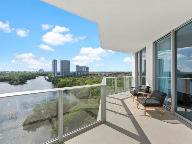 17111 Biscayne Boulevard 1104, North Miami Beach, FL 33160