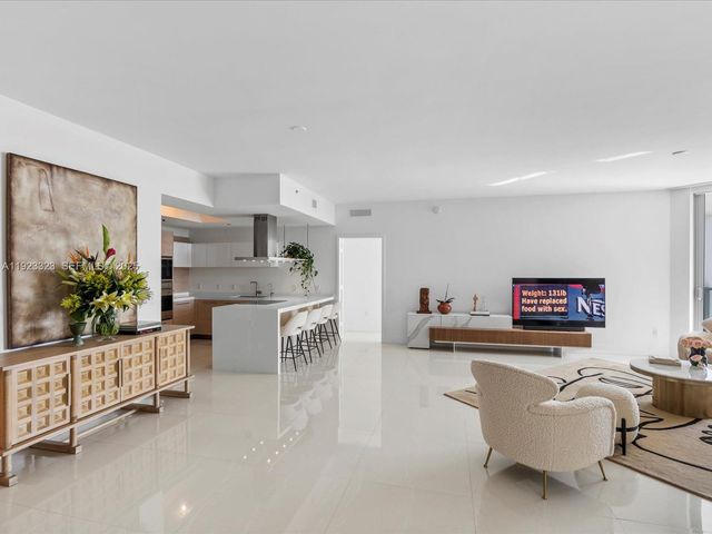 17111 Biscayne Boulevard 1104, North Miami Beach, FL 33160