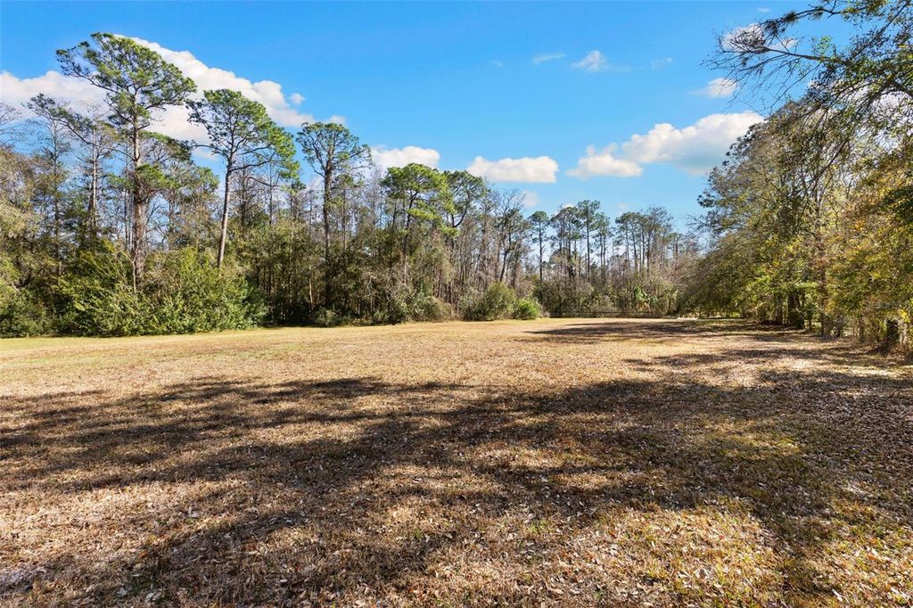 Image 37 of property listing at 1054 RANCH ROAD, Tarpon Springs, FL 34688