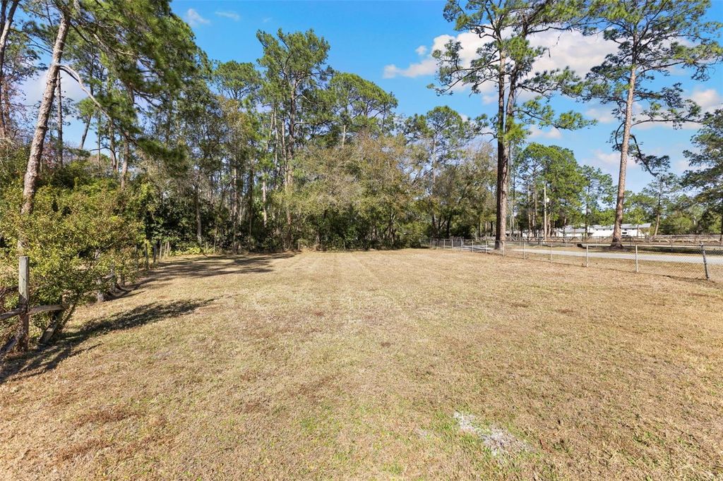 Image 49 of property listing at 1054 RANCH ROAD, Tarpon Springs, FL 34688