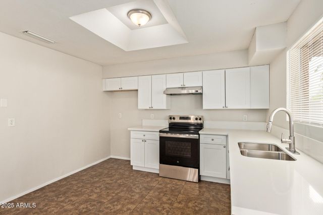 4344 E MICHELLE Drive, Phoenix, AZ 85032