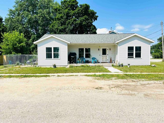 208 Russell Street, Lake City, MI 49651