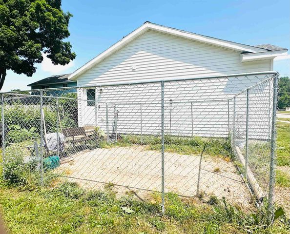 208 Russell Street, Lake City, MI 49651