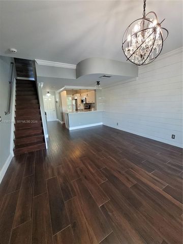 205 Mallory Ct 205, Weston, FL 33326