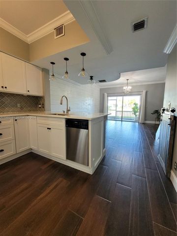 205 Mallory Ct 205, Weston, FL 33326