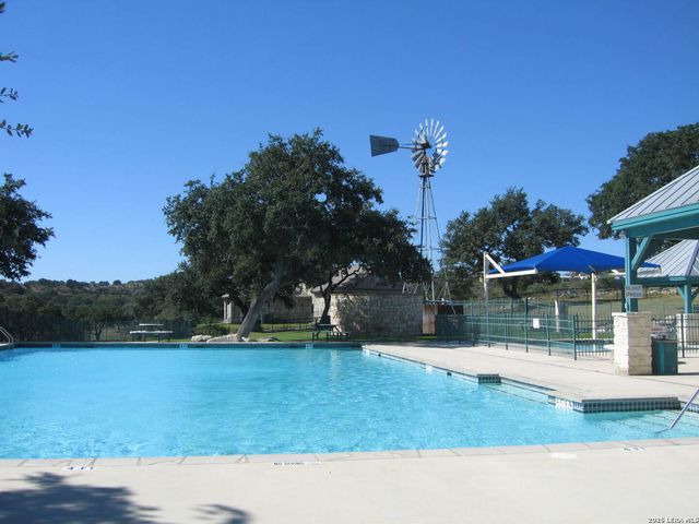 323 TOUCAN DR, Spring Branch, TX 78070