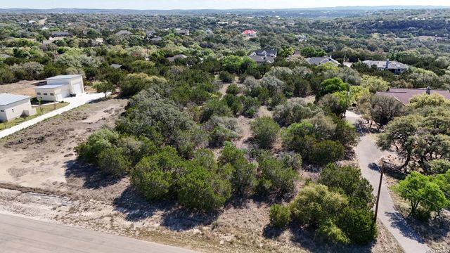 323 TOUCAN DR, Spring Branch, TX 78070