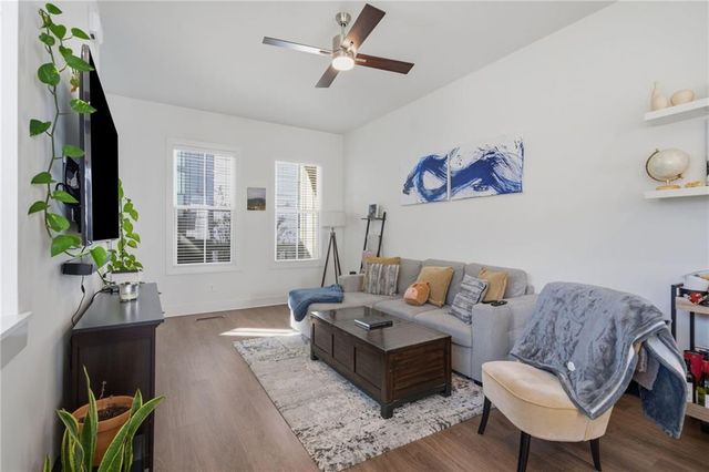 1242 Cushenberry Lane 10, Atlanta, GA 30318