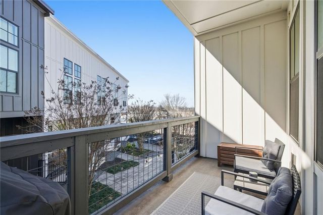 1242 Cushenberry Lane 10, Atlanta, GA 30318