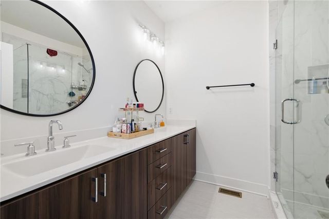 1242 Cushenberry Lane 10, Atlanta, GA 30318