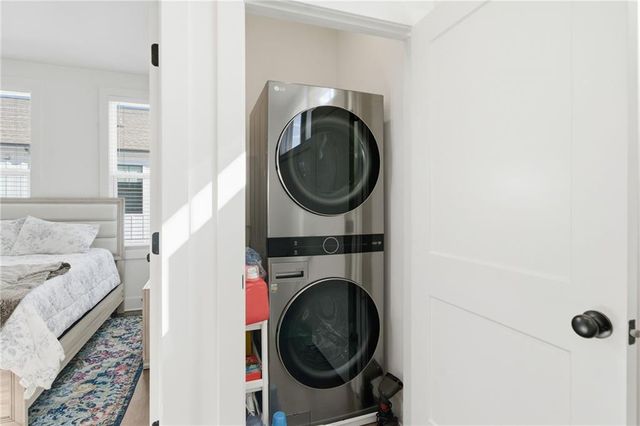 1242 Cushenberry Lane 10, Atlanta, GA 30318